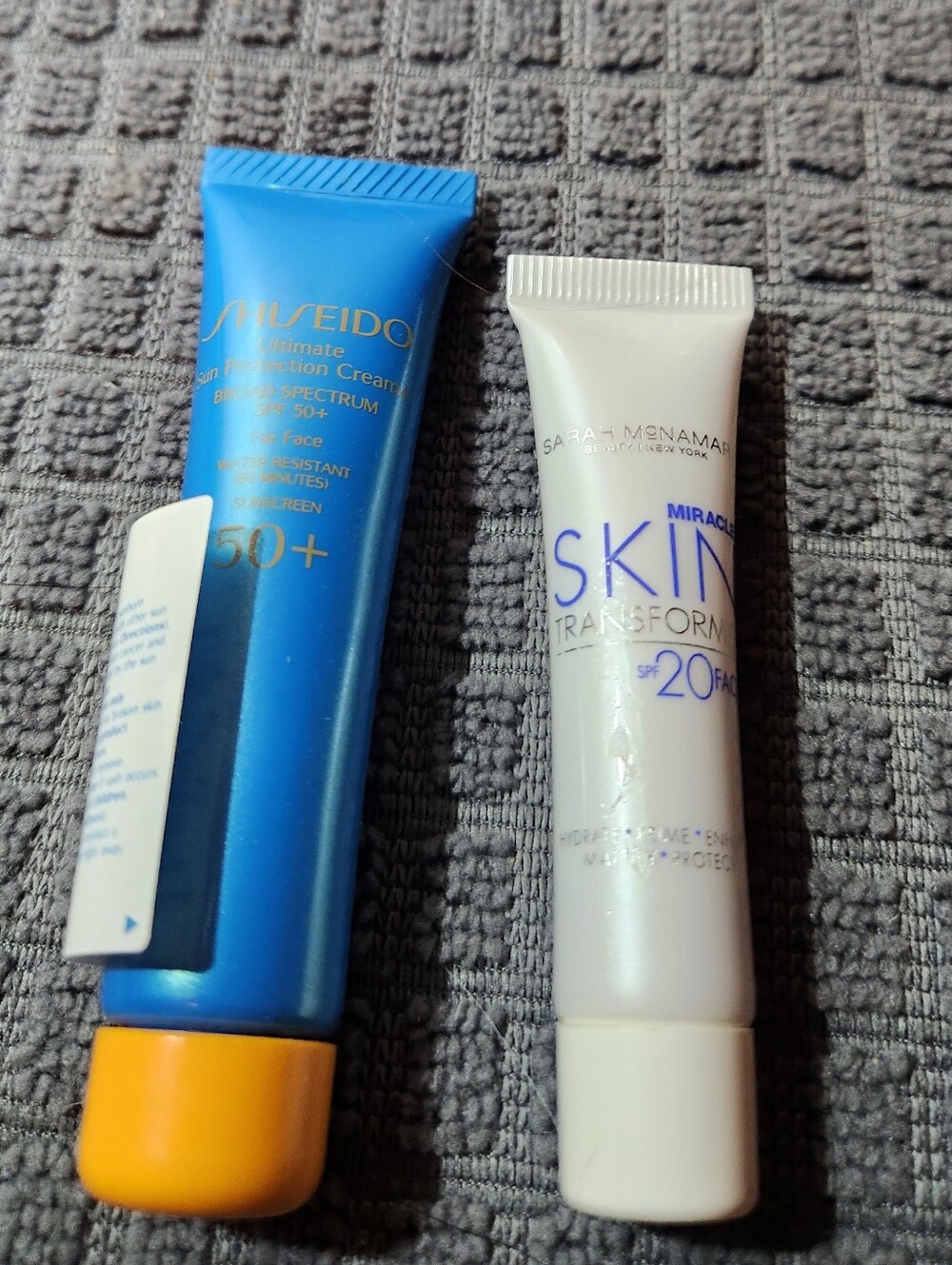 Shiseido Sunscreen And Sarah McNamar Sample Size Sunscreen Bundle
